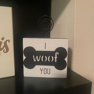 “I woof you” photo holder brand new